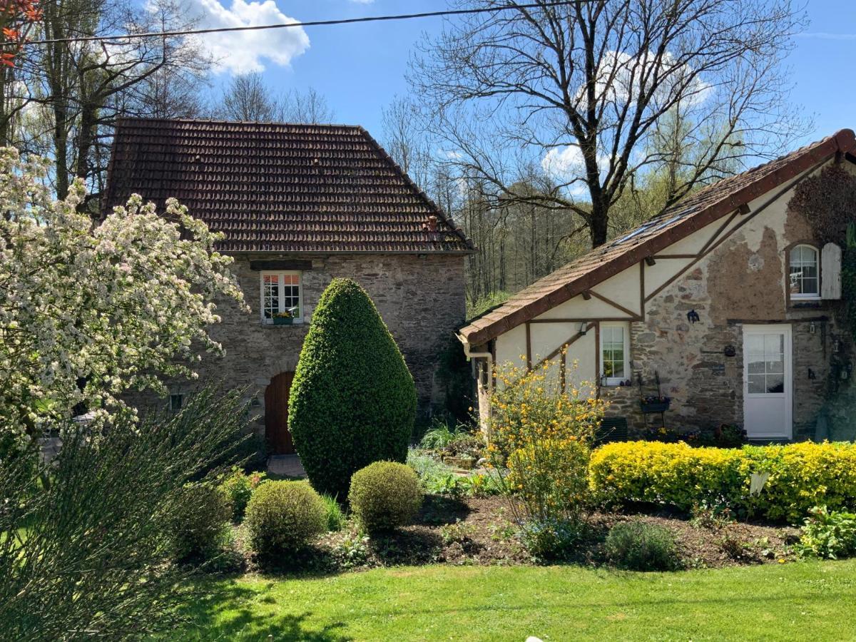 Le Moulin De La Castellerie Bed & Breakfast Moon-sur-Elle Exterior photo